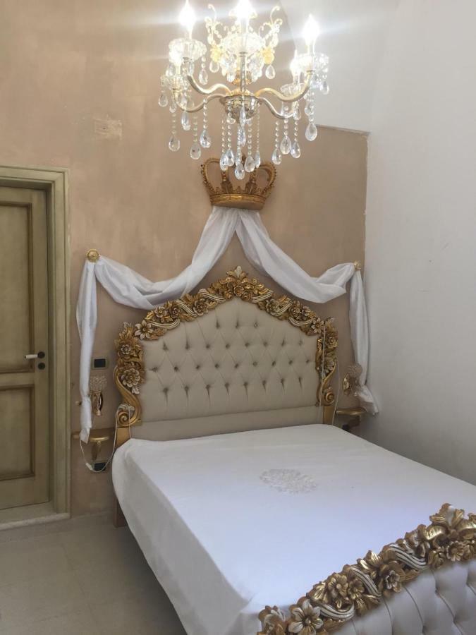Palazzo Macchia Vila Cutrofiano Exterior foto
